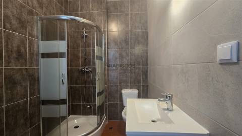 Moradia T4 - 4 suites - Piscina - Monte Canelas - Mex. Grande - Portimão