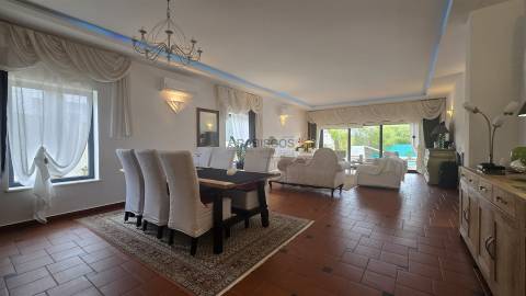 Moradia T4 - 4 suites - Piscina - Monte Canelas - Mex. Grande - Portimão