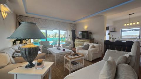 Moradia T4 - 4 suites - Piscina - Monte Canelas - Mex. Grande - Portimão