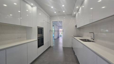 Moradia Nova - T3 - barbecue - Piscina - Portimão