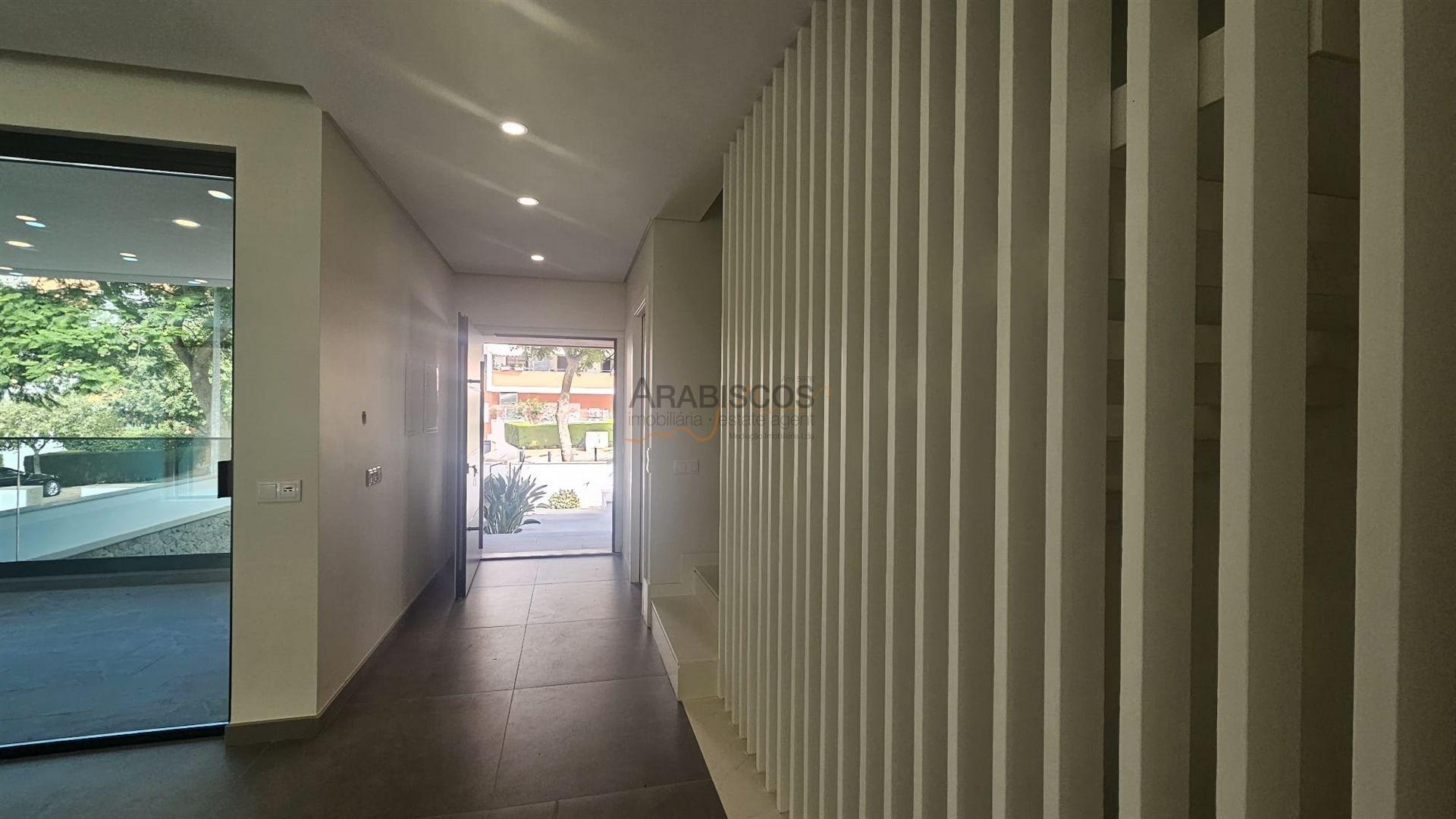 Moradia Nova - T3 - barbecue - Piscina - Portimão