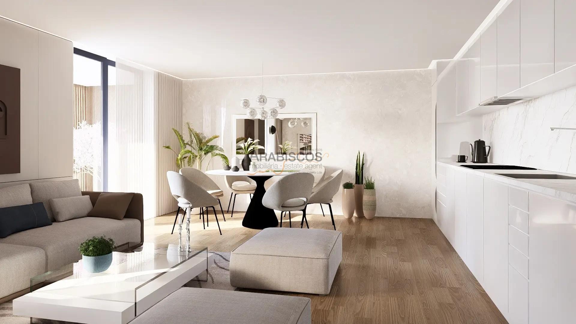 Apartamento T3 - Em Construção - 2 Lugares de Estacionamento - 2 Varandas - Portimão