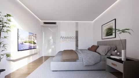 Apartamento T3 - Em Construção - 2 Lugares de Estacionamento - 2 Varandas - Portimão