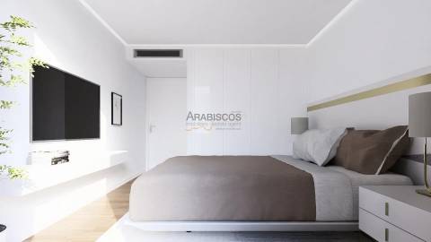 Apartamento T2+1 - Em Construção - 2 Lugares de Estacionamento - 2 Varandas - Portimão