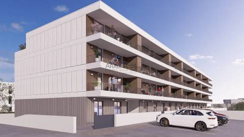 Apartamento T2+1 - Em Construção - 2 Lugares de Estacionamento - 2 Varandas - Portimão