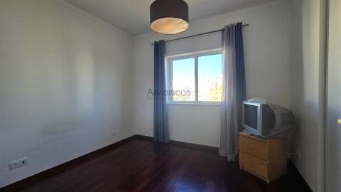 Apartamento T3 - localização residencial tranquila -  varandas - Bemposta - Portimão