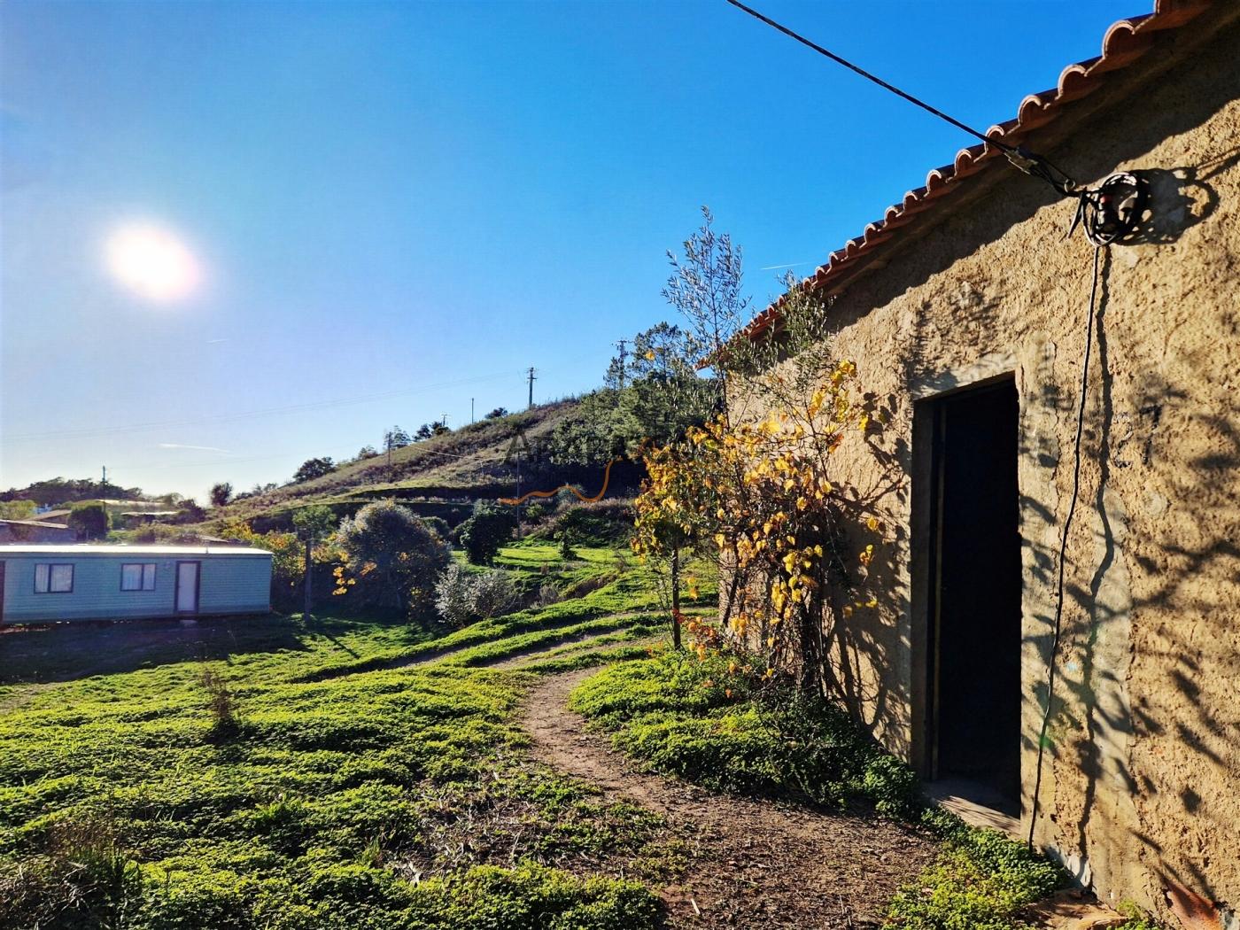 Terreno Rústico - Ruína - Água Canalizada - Poço - Electricidade - Porto de Lagos - Portimão Algarve
