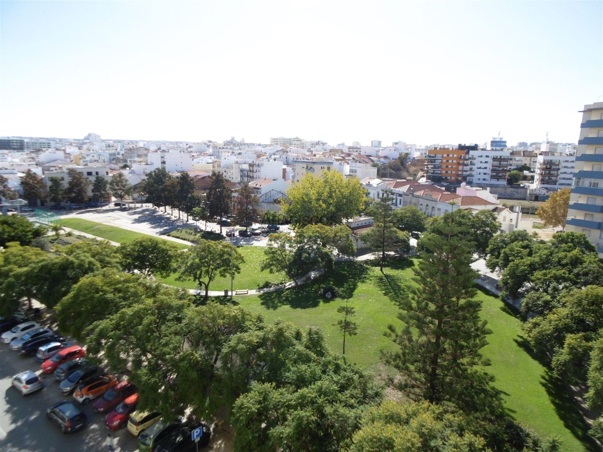 Apartamento T3  - Vista jardim - Varanda - Portimão - Faro - Algarve