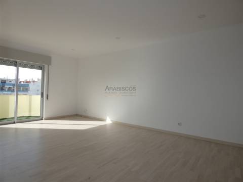 Apartamento T3  - Vista jardim - Varanda - Portimão - Faro - Algarve