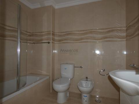 Apartamento T3  - Vista jardim - Varanda - Portimão - Faro - Algarve