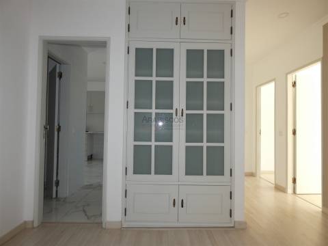 Apartamento T3  - Vista jardim - Varanda - Portimão - Faro - Algarve