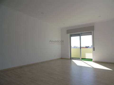Apartamento T3  - Vista jardim - Varanda - Portimão - Faro - Algarve