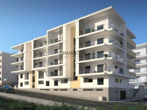 Apartamentos T3 - Varandas com 48m² - Barbecue - Lugar Garagem - Piso Radiante - Portimão - Algarve