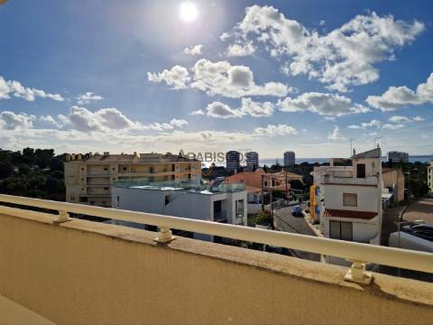 Apartamento T3 - Vista Mar - Varandas com 60 m2 - Ar Condicionado - 3 Suítes - Alvor - Algarve