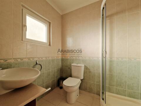 Apartamento T3 - Vista Mar - Varandas com 60 m2 - Ar Condicionado - 3 Suítes - Alvor - Algarve