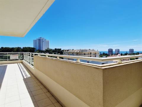 Apartamento T3 - Vista Mar - Varandas com 60 m2 - Ar Condicionado - 3 Suítes - Alvor - Algarve