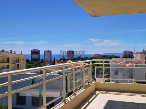 Apartamento T3 - Vista Mar - Varandas com 60 m2 - Ar Condicionado - 3 Suítes - Alvor - Algarve