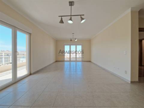 Apartamento T3 - Vista Mar - Varandas com 60 m2 - Ar Condicionado - 3 Suítes - Alvor - Algarve