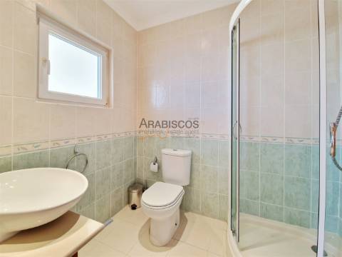 Apartamento T3 - Vista Mar - Varandas com 60 m2 - Ar Condicionado - 3 Suítes - Alvor - Algarve
