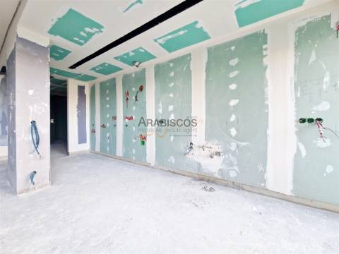 Apartamentos T3 - Vista Rio Arade - Ar Condicionado - 5 Lug. Parqueamento - Portimão - Algarve