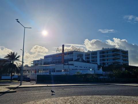 Apartamentos T3 - Vista Rio Arade - Ar Condicionado - 5 Lug. Parqueamento - Portimão - Algarve