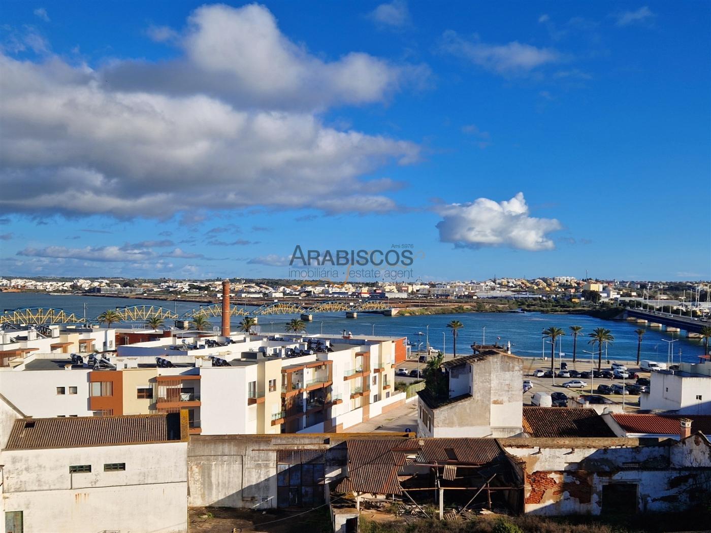 Apartamentos T2+1 - Vista Rio Arade - Ar Condicionado - 3 Lug. Parqueamento - Portimão - Algarve