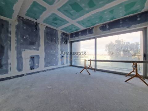 Apartamentos T2+1 - Vista Rio Arade - Ar Condicionado - 3 Lug. Parqueamento - Portimão - Algarve