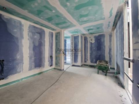 Apartamentos T2+1 - Vista Rio Arade - Ar Condicionado - 3 Lug. Parqueamento - Portimão - Algarve