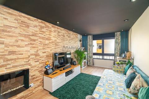 Apartamento T1  - Remodelado - Varanda - Portimão - Faro - Algarve