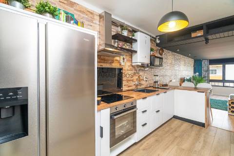 Apartamento T1  - Remodelado - Varanda - Portimão - Faro - Algarve