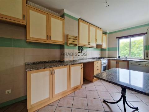 Apartamento T2 - Varandas - Barbecue - Lugar de Garagem - Arrecadação - Albufeira - Algarve