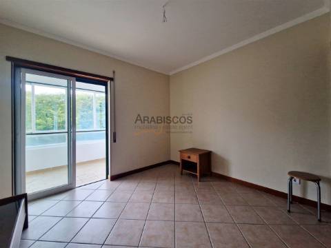 Apartamento T2 - Varandas - Barbecue - Lugar de Garagem - Arrecadação - Albufeira - Algarve