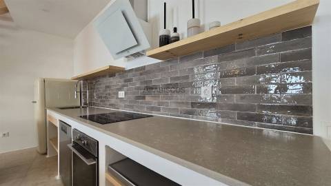 Arrendamento anual - Moradia T2 - Nova Construção - Tradicional - 2 Pisos - Portimão - Centro