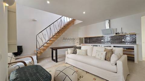 Arrendamento anual - Moradia T2 - Nova Construção - Tradicional - 2 Pisos - Portimão - Centro