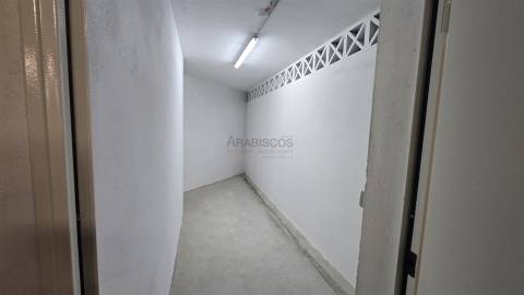 Arrendamento - Arrecadação - Centro de Alvor - Portimão