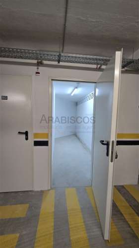 Arrendamento - Arrecadação - Centro de Alvor - Portimão