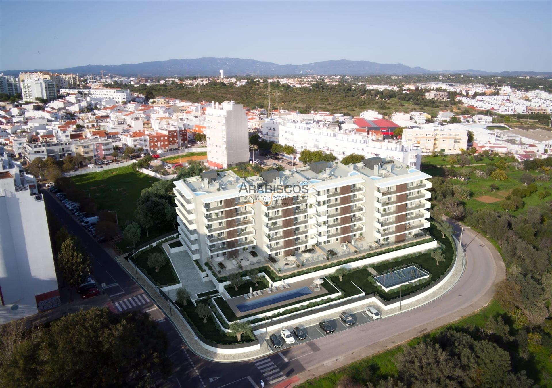 Apartamentos T3 - Varandas com 55 m2 - Piscina - 2 Lugares Garagem - Vale Lagar - Portimão - Algarve