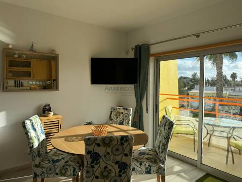 Apartamento T1 - Piscina - Jardins - Estacionamento - Montes de Alvor - Alvor