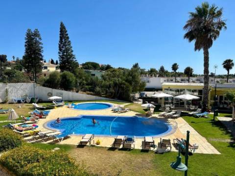 Apartamento T1 - Piscina - Jardins - Estacionamento - Montes de Alvor - Alvor