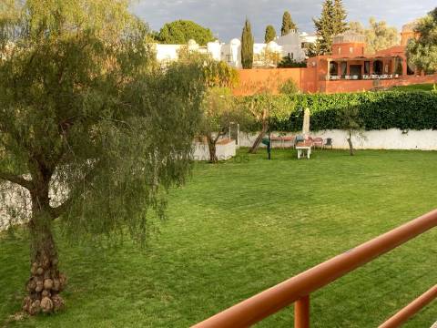 Apartamento T1 - Piscina - Jardins - Estacionamento - Montes de Alvor - Alvor