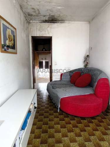 Moradia T4 - Remodelar - Centro - Terraço - Portimão