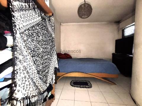 Moradia T4 - Remodelar - Centro - Terraço - Portimão