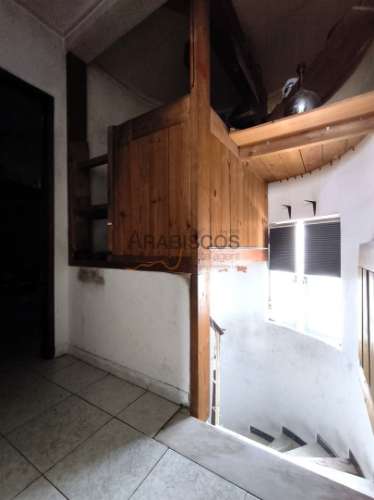 Moradia T4 - Remodelar - Centro - Terraço - Portimão