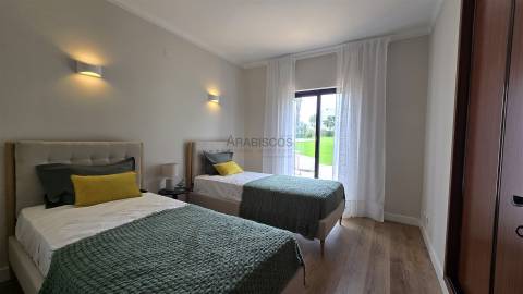Apartamento T2 - mobilado e equipado - Urb. St. António - Montes de Alvor - Alvor