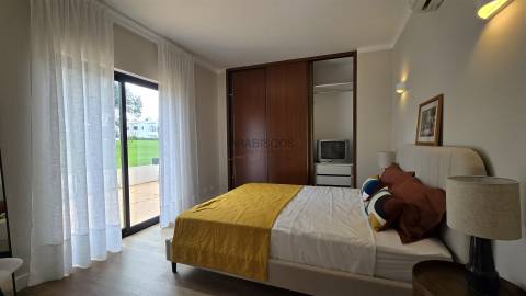 Apartamento T2 - mobilado e equipado - Urb. St. António - Montes de Alvor - Alvor