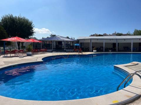 Apartamento T0 - Condomínio Fechado - Terraço privado - Portimão -  Algarve