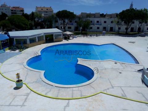 Apartamento T0 - Condomínio Fechado - Terraço privado - Portimão -  Algarve