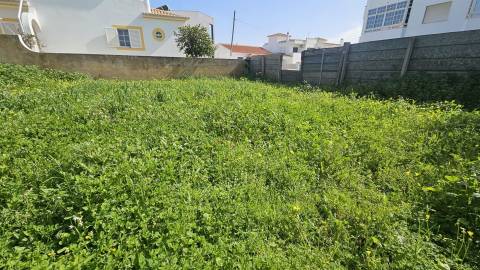 Terreno Urbano - Construção de Moradia Isolada - Portimao - Algarve