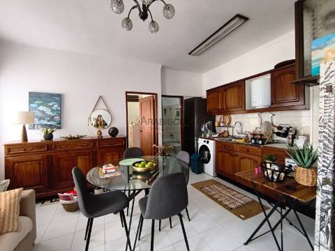 Apartamento T1 - Vista Rio - Portimão - Algarve