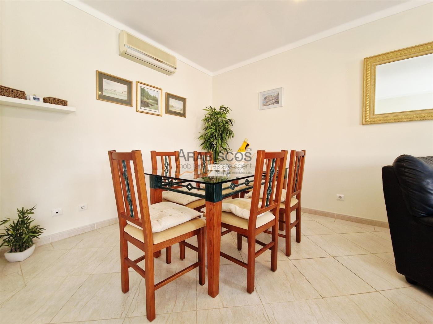 Apartamento T2 - Ar Condicionado - Piscina - 1 Suite - Oásis Parque - Portimão - Algarve